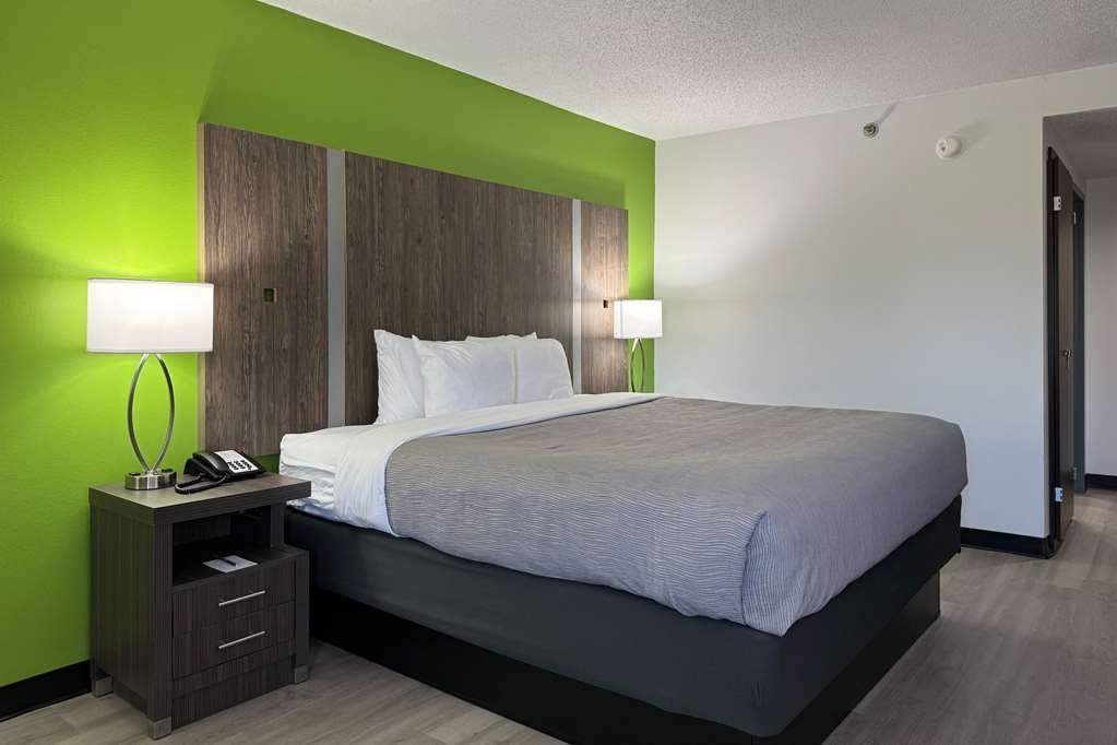 Quality Inn Clarksville - Exit 11 Chambre photo
