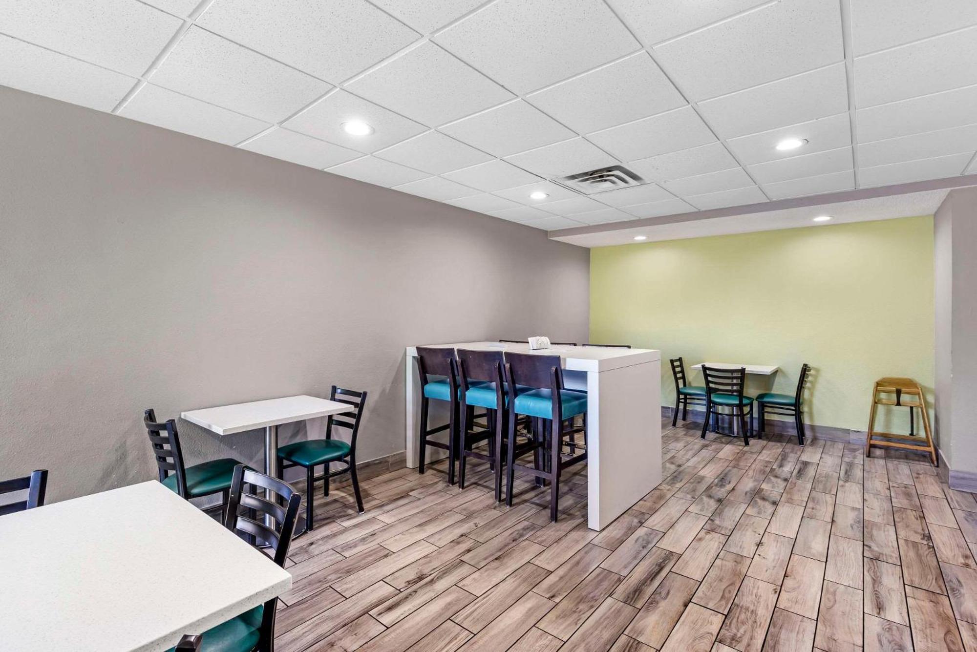 Quality Inn Clarksville - Exit 11 Extérieur photo
