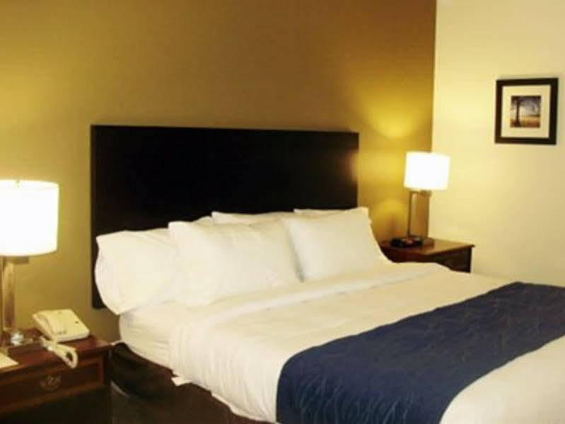Quality Inn Clarksville - Exit 11 Extérieur photo